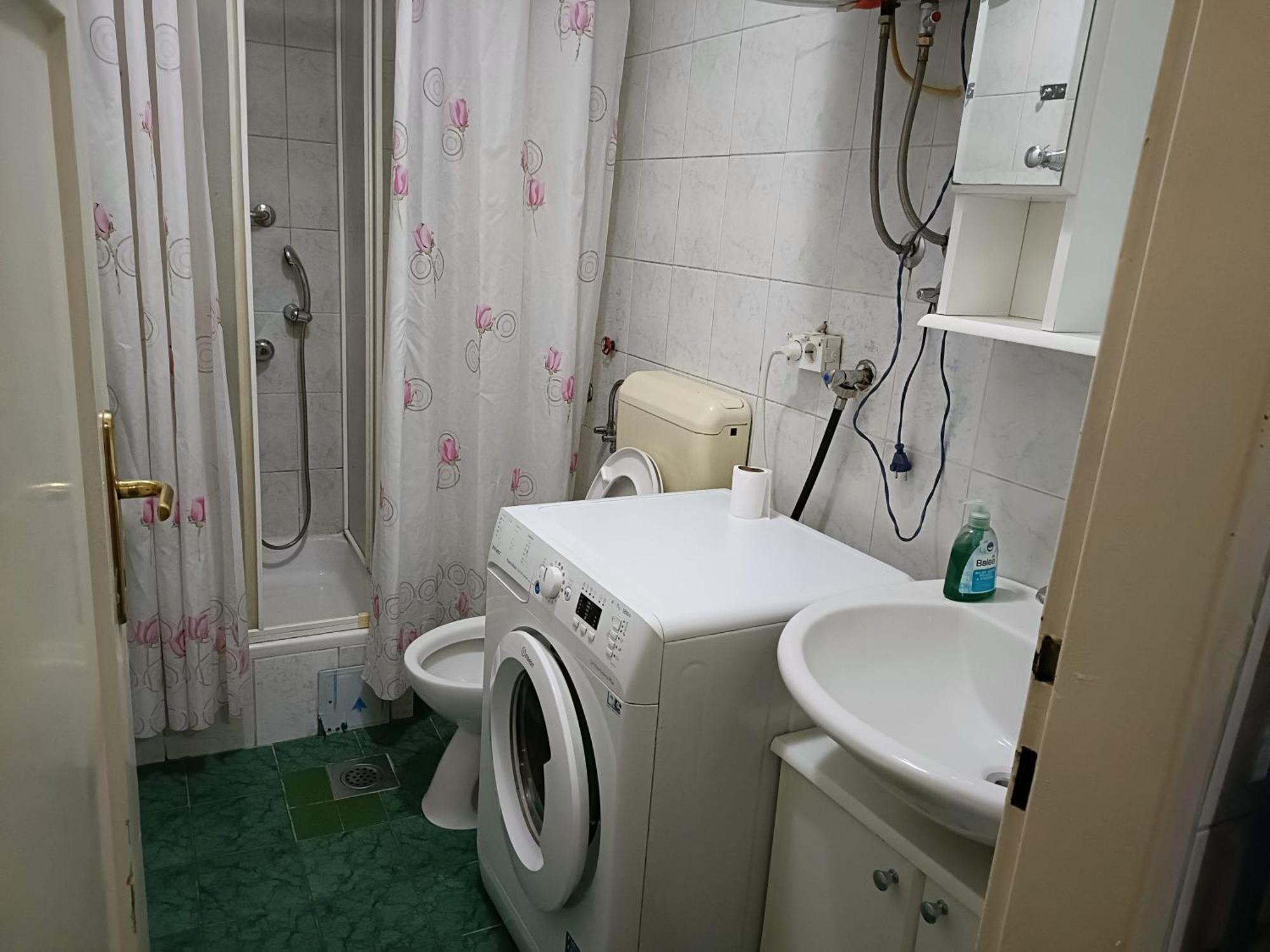 2 Bedroom Apartment, Grbavicka *