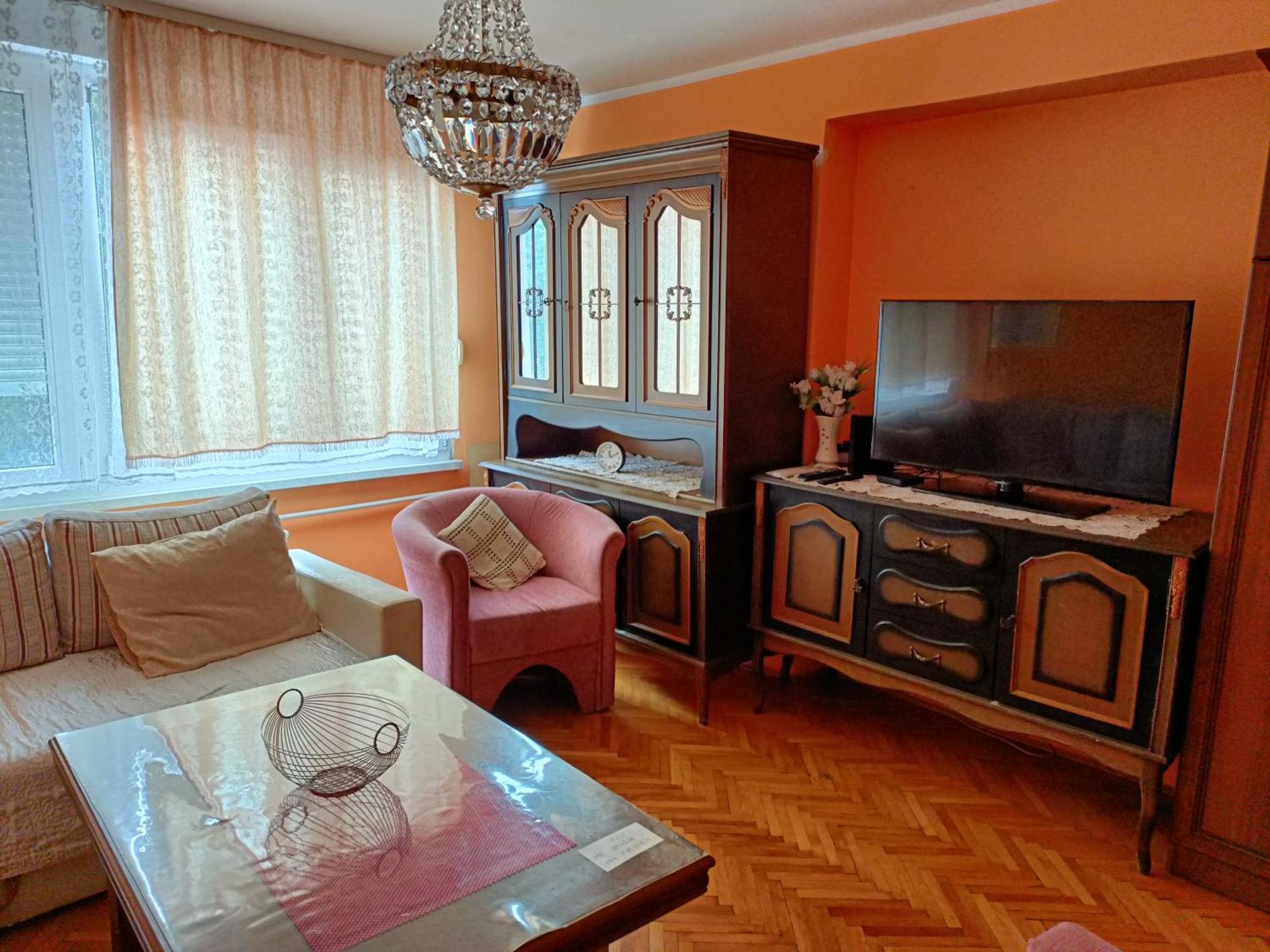 2 Bedroom Apartment, Grbavicka Apartamento